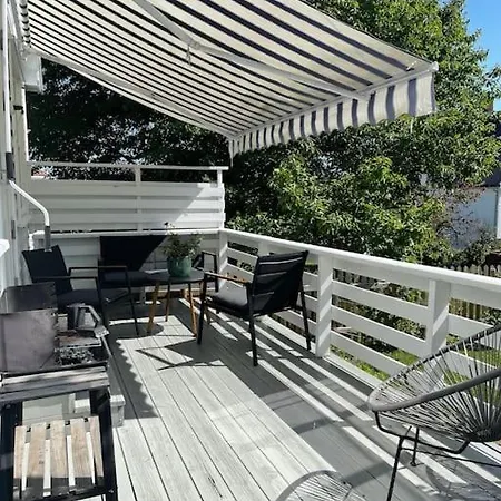 Koselig Hus Med 4 Soverom 7 Min Gange Fra Sentrum Gjøvik