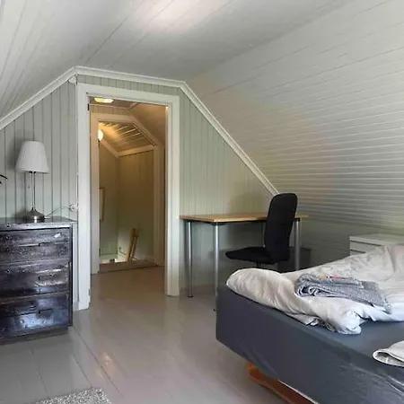 Koselig Hus Med 4 Soverom 7 Min Gange Fra Sentrum Hotel